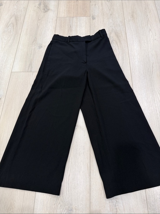 Babaton Pants - Aritzia Babaton Black Wide Leg Cropped Culotte Pants Size 4